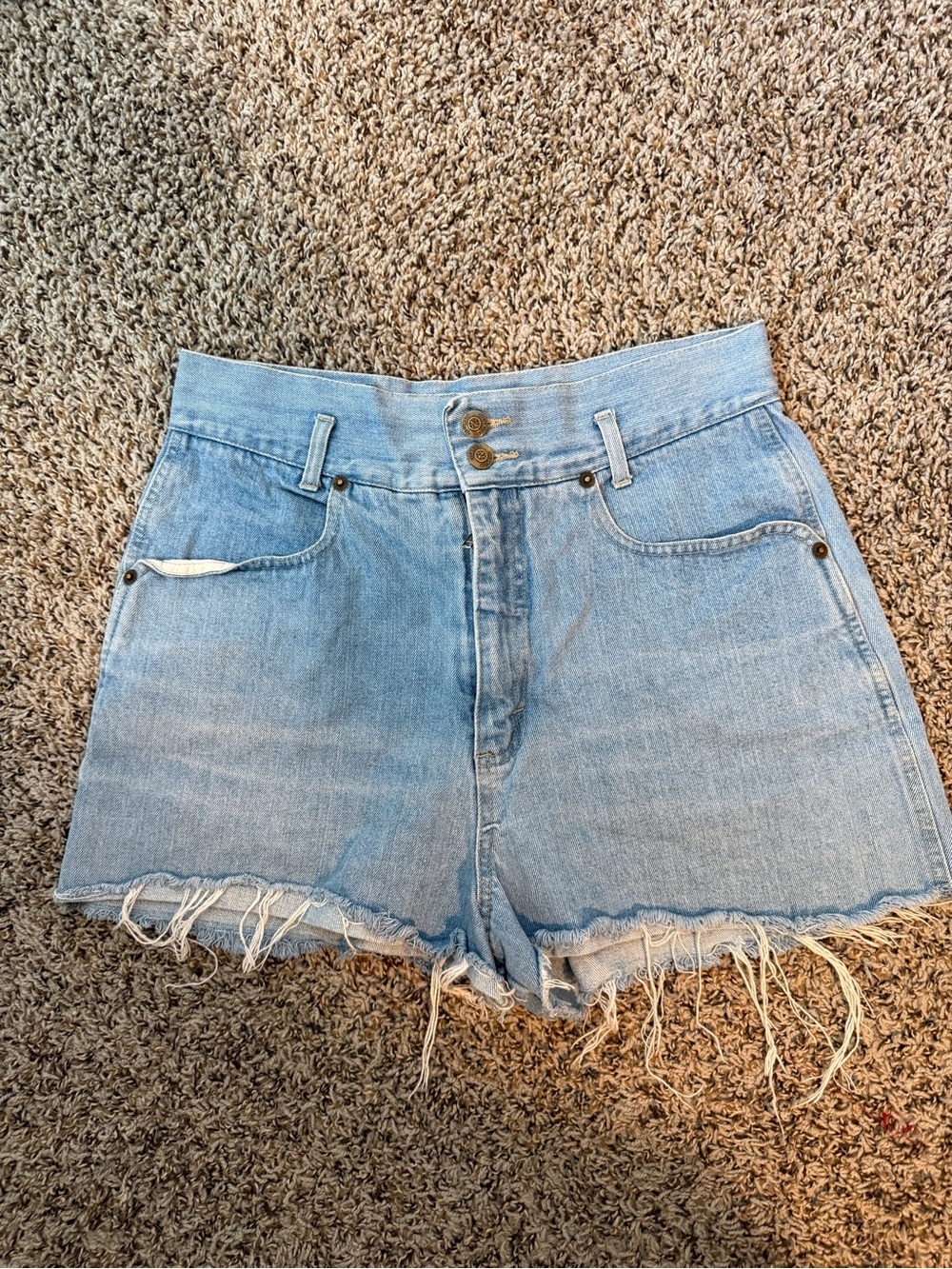 ⚡️High-Waist Light Blue Denim Shorts with Frayed Hem — 100% Cotton